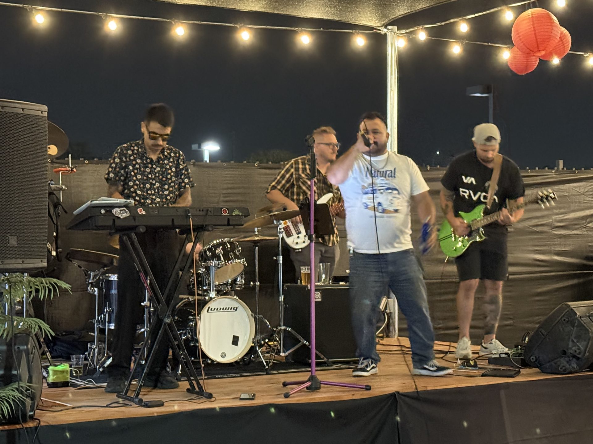 LIVE MUSIC BAKERSFIELD MB2